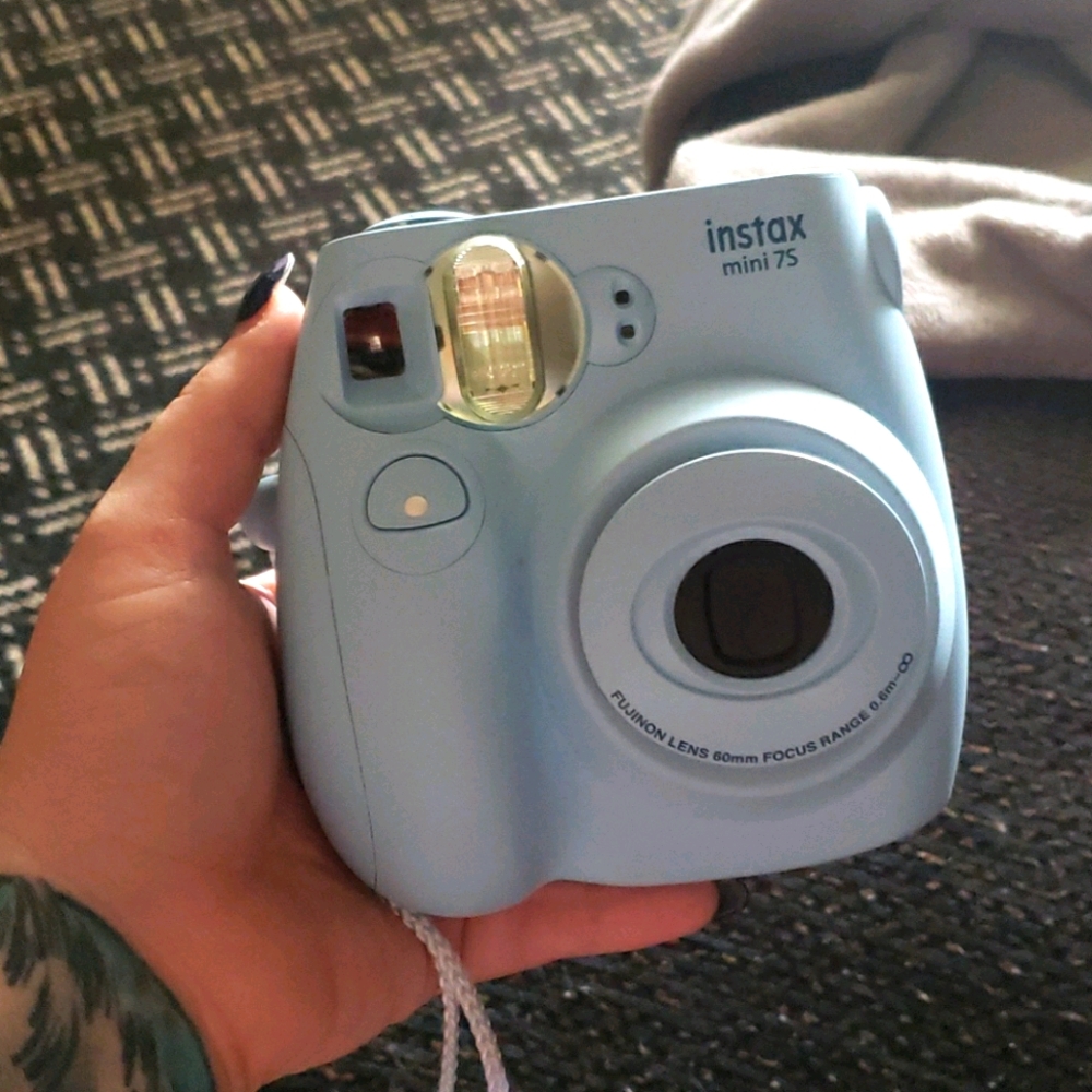 instax mini 7S camera